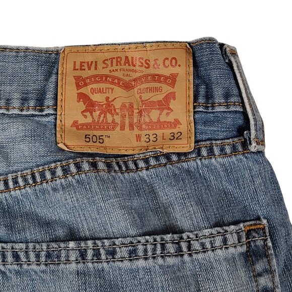 Levi's 505 Jeans Mens 33x32 (34x31) Regular Straight Leg Light Wash Distressed * - Picture 8 of 16